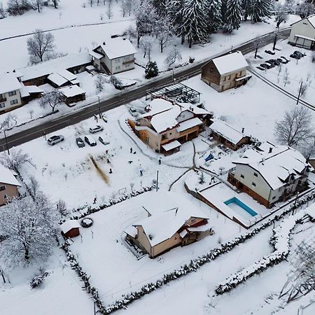Apartments Green Park Rakovica Exterior foto